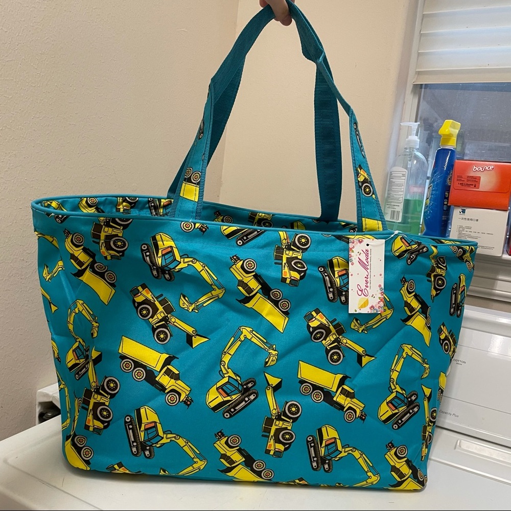 🏷️BOGO FREE‼️ TRACTOR PRINT BEACH TOTE BAG - Picture 5 of 15